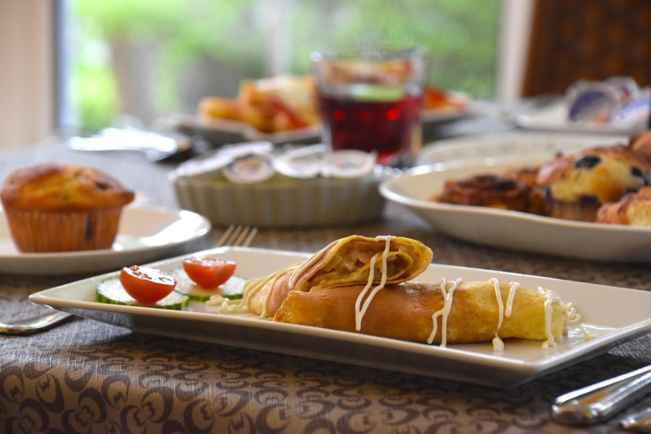 The Harbour House Bed & Breakfast ชาร์ลอตต์ทาวน์ ภายนอก รูปภาพ