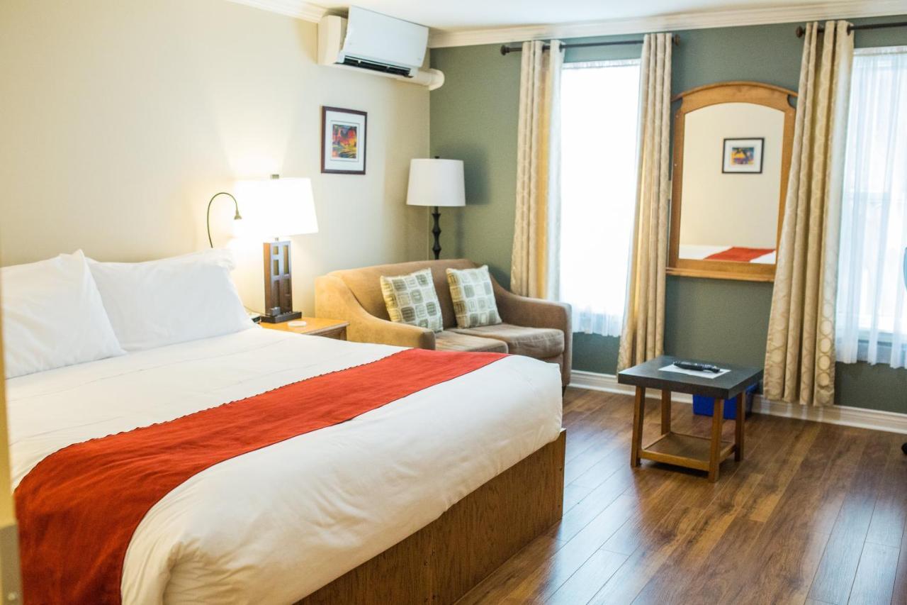 The Harbour House Bed & Breakfast ชาร์ลอตต์ทาวน์ ภายนอก รูปภาพ