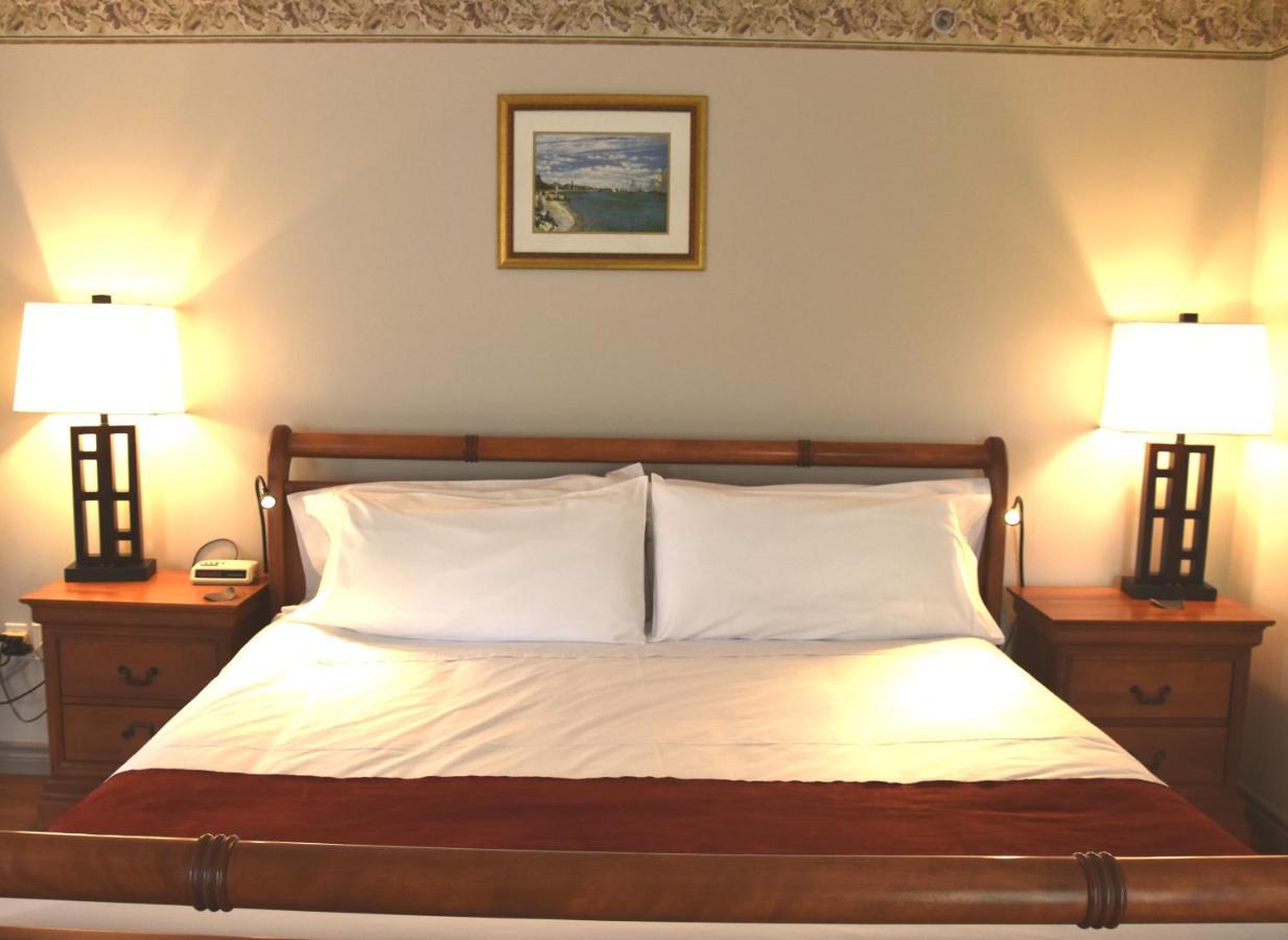 The Harbour House Bed & Breakfast ชาร์ลอตต์ทาวน์ ภายนอก รูปภาพ